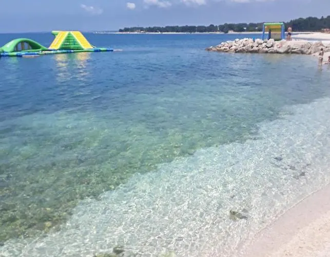 아파트 With A Parking Space Stinjan, - 15256