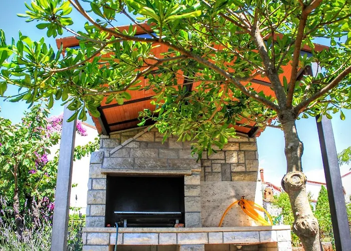 With A Parking Space Stinjan, - 15256 아파트 *